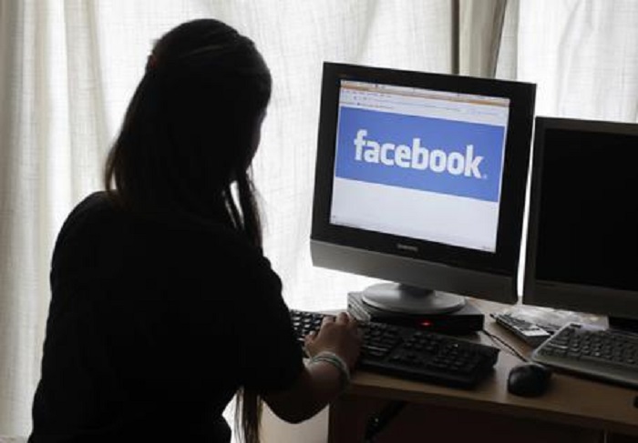 Bacheche 3 miliardi, 300mila schifezze al giorno. Al fondo di Facebook e della gente