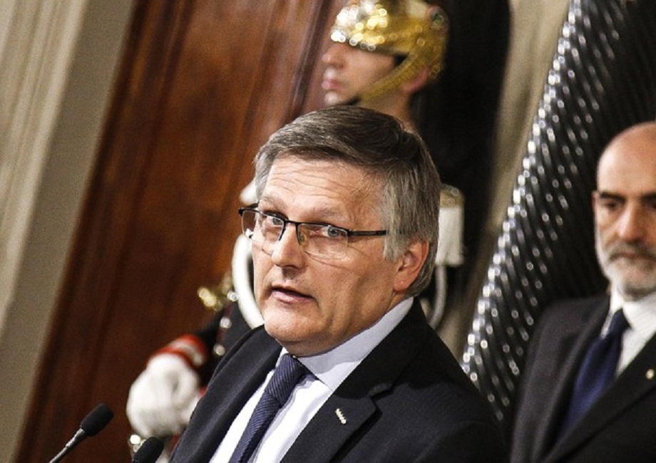 Luigi Gaetti (M5s) devolve assegno fine mandato per ricerca sulla mafia al Nord