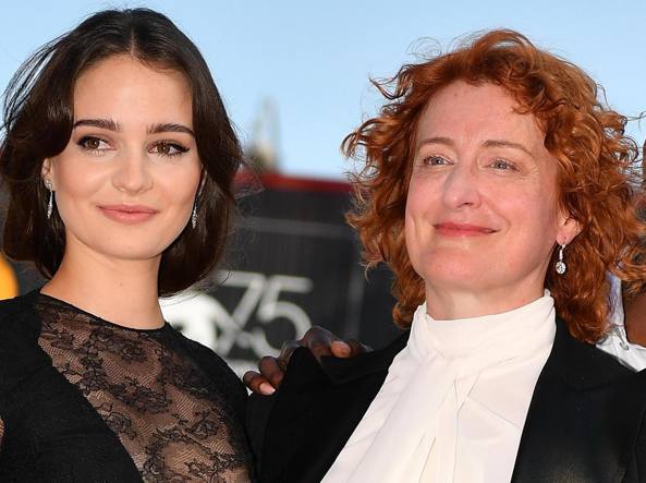 Venezia, insulti a The Nighingale, della regista Jennifer Kent: "Vergogna putt*** fai schifo"