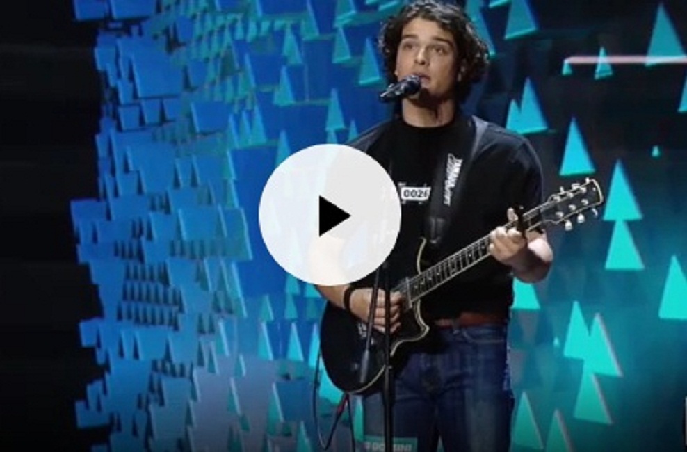 X Factor, Leo Gassmann conquista pubblico e giudici con "Freedom" VIDEO