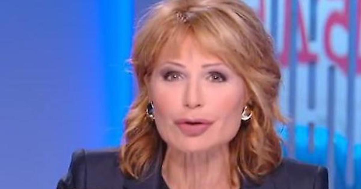 Caterina Balivo, intervista privata a Lilli Gruber: "Hai fatto l'amante?"