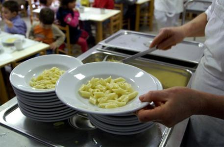 Roma, sciopero revocato alle mense di asili e materne: c'è l'accordo