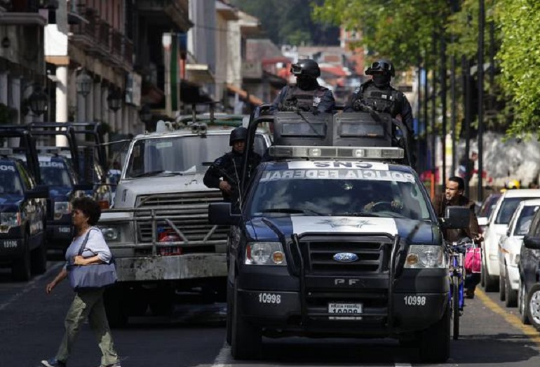 Città del Messico, travestiti da mariachi aprono il fuoco sulla folla: 3 morti (foto d'archivio Ansa)