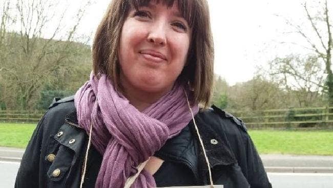 Quantas, passeggera protesta: "Si rivolga a me come dottoressa, non come signora"