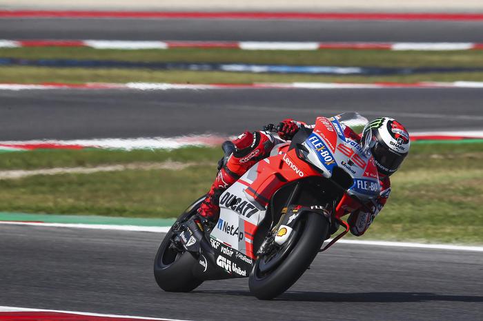MotoGp Misano, griglia partenza: Jorge Lorenzo pole, Valentino Rossi settimo