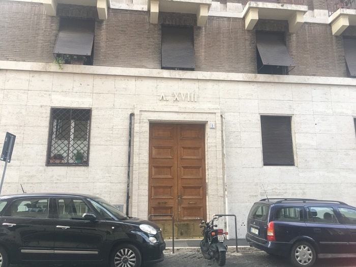 Roma, fuga di gas: tanta paura a Via Ripense ma la tragedia è scampata grazie all'intervento della polizia e vigili del fuoco