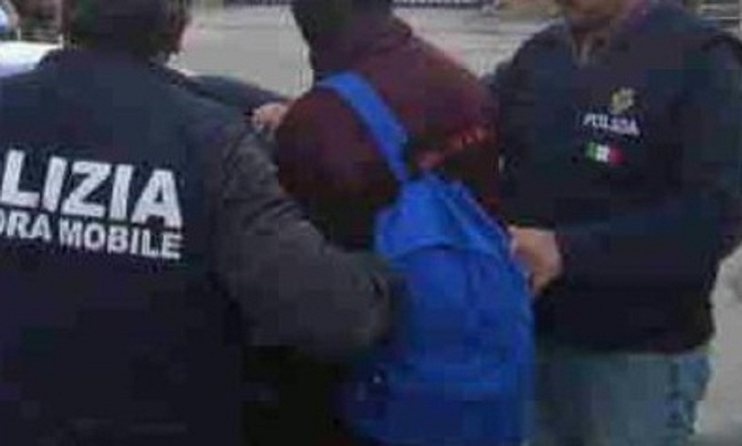 Fontescodella: poliziotto gli chiede documenti, il nigeriano lo aggredisce