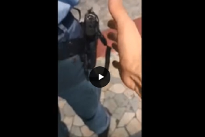 Roma, rapper Gast "sequestra" vagone metro B per far vedere le lacune della sicurezza