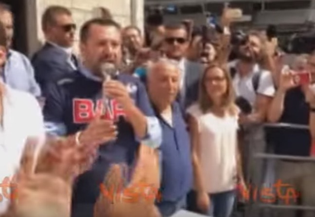 Salvini: "Nel decreto sicurezza aumentiamo fondi e agenti" VIDEO