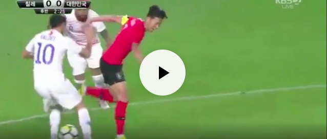 Son umilia Valdes con un tunnel, il cileno aveva preso in giro la Corea prima della partita