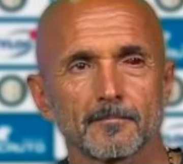 Spalletti, l'occhio rosso spaventa il web: "Mentre ero in campagna...Ecco cosa mi è successo"