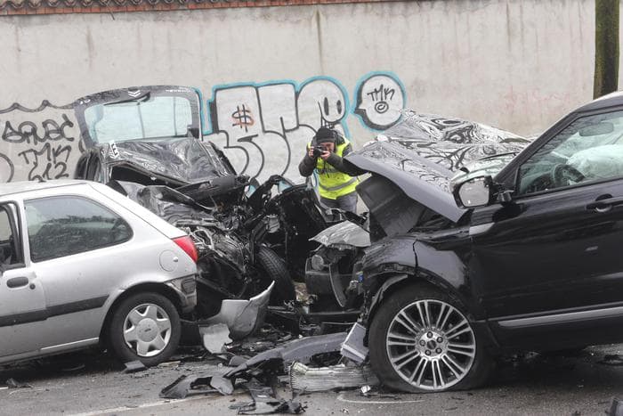 Treviso, lascia Suv senza freno a mano, che finisce contro un muro. Moglie a bordo muore