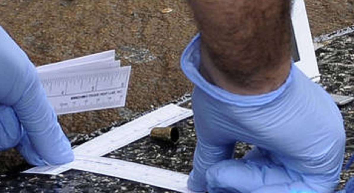 Lonigo, uccide la moglie a colpi di pistola e scappa