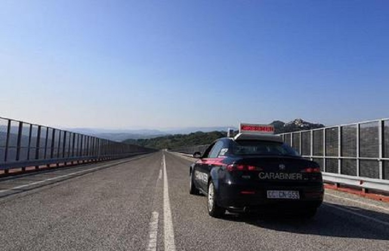 Isernia, martedì chiude il viadotto "Sente" (il più alto d'Italia) per rischio crollo (foto Ansa)
