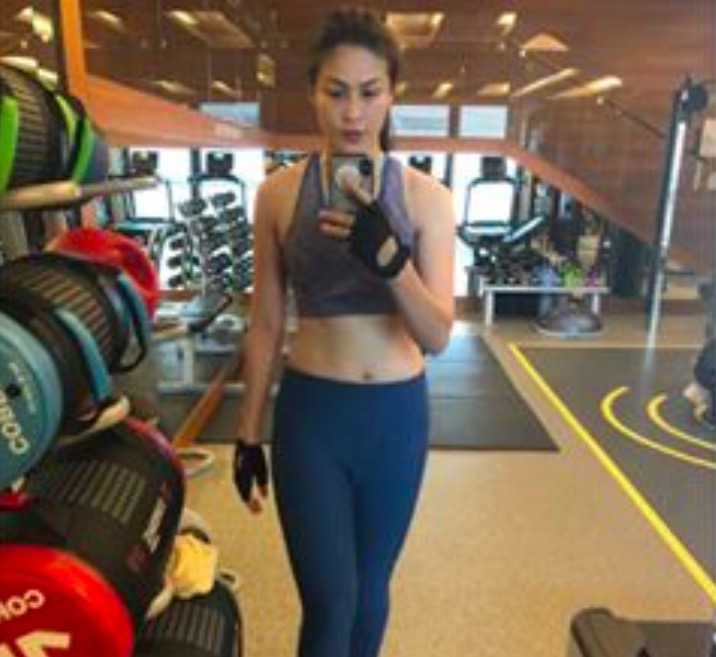 Nusara Suknamai è morta nella tragedia di Leicester, la miss thailandese assisteva Vichai Srivaddhanaprabha