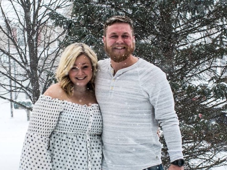 Ha un infarto mentre la moglie è incinta: si risveglia dal coma quando lei partorisce