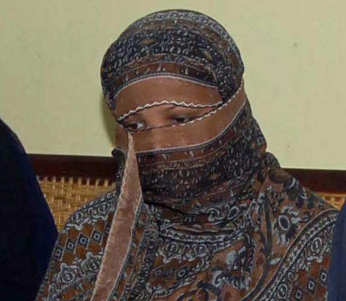 Asia Bibi è salva: la Corte Suprema pachistana cancella la condanna a morte per aver offeso Maometto