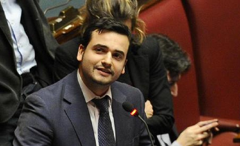 Domenico Lucano, Carlo Sibilia (M5s): "Riace non era un modello" (foto Ansa)