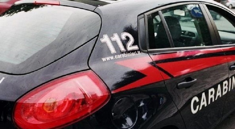 Aversa (Caserta), uomo ucciso a colpi di pistola in un'area di servizio (foto d'archivio Ansa)