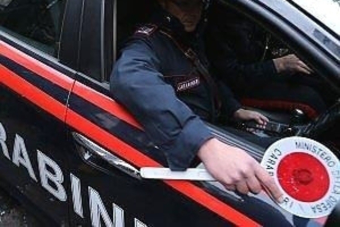carabinieri furto ladro