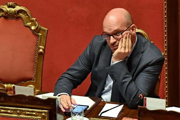 Matteo Castagna, amico del ministro Fontana: "Chi pratica l'aborto è un assassino"