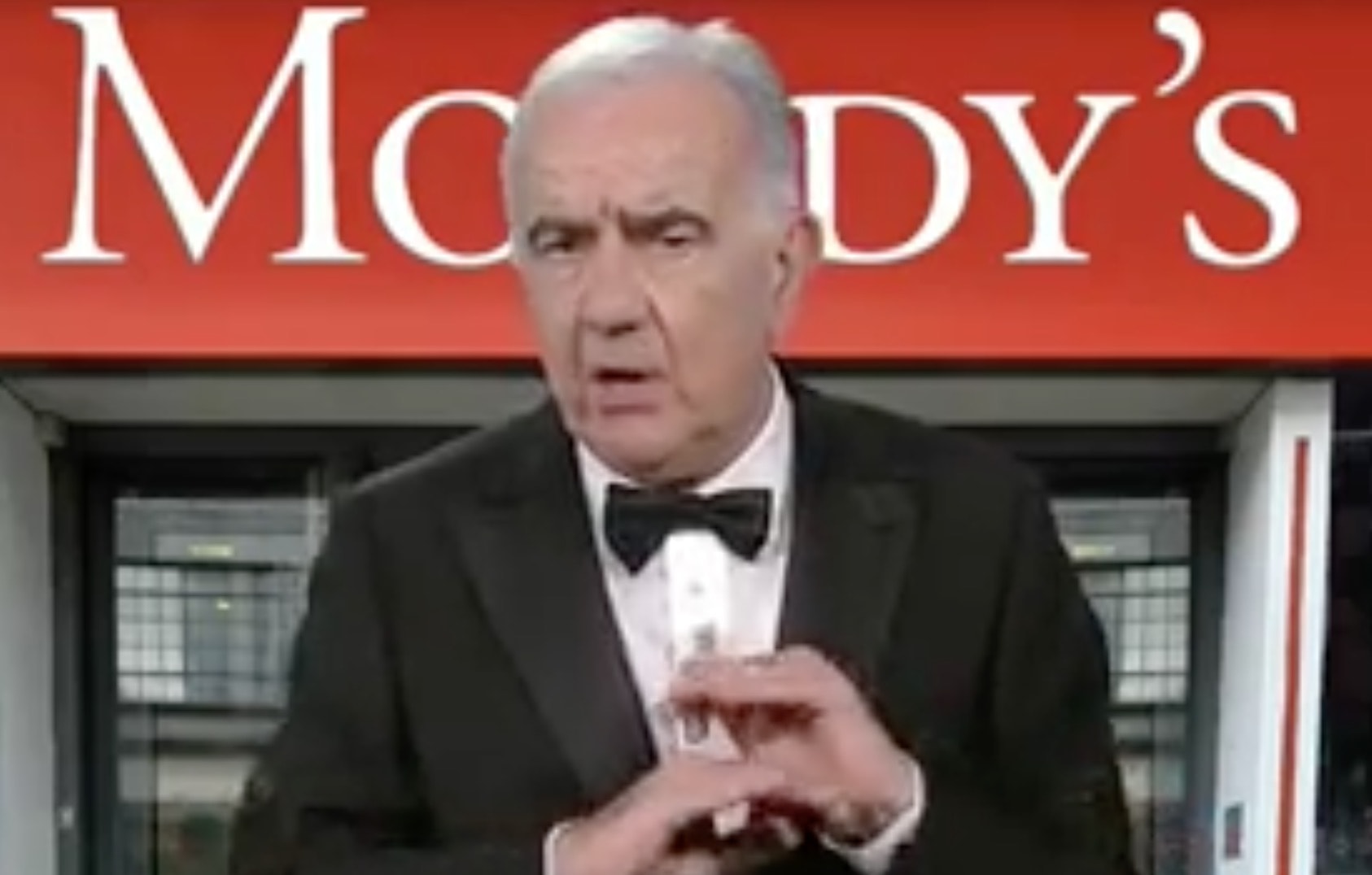 Gene Gnocchi: "Da M5s al Circo Massimo 30mila persone, tutti ricchi, perché è stata abolita la povertà" VIDEO