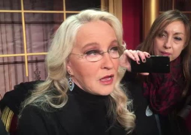 Eleonora Giorgi: "Benicio Del Toro? Lo trovo un cesso. Ha delle occhiaie da malattia renale"