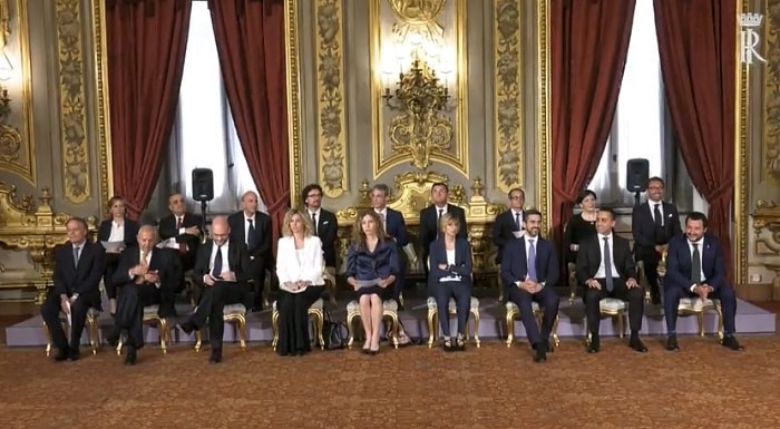 Il Popolo ci sta rimettendo, nel portafoglio. Perché ci sta? E al granitico 60%?