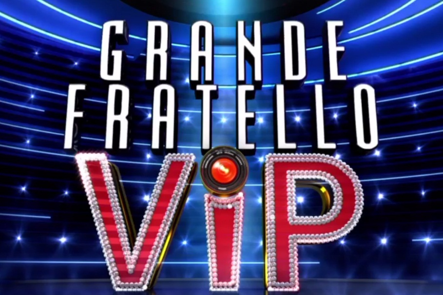 Grande Fratello Vip, nella notte Francesco Monte bacia Ivan Cattaneo