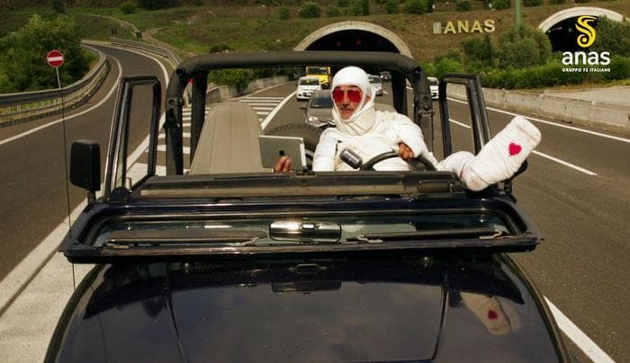 Cellulare al volante: di fatto non c'è punizione