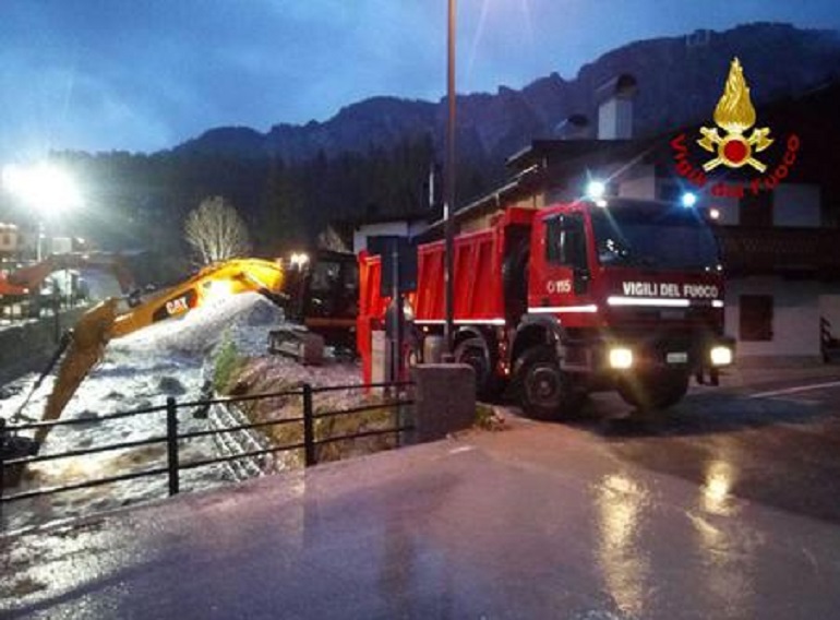 Maltempo, il Viminale valuta la chiusura degli uffici pubblici (foto Ansa)