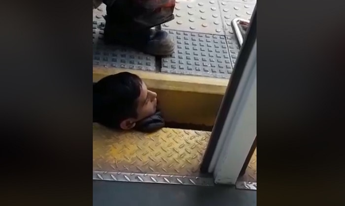 Buenos Aires giovane resta treno