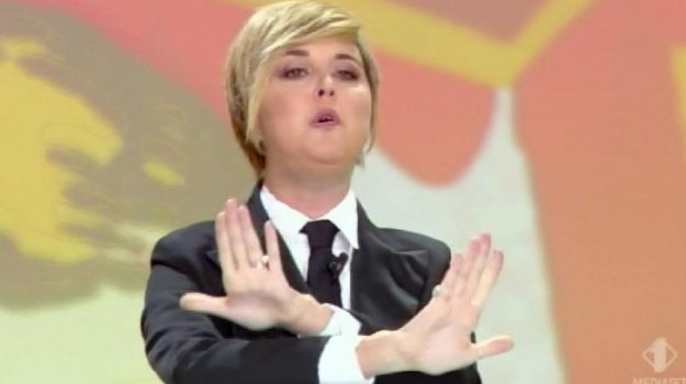 nadia toffa obitorio