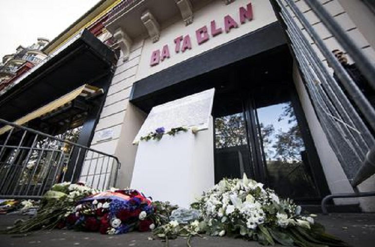 Alexandra Damien, si finse vittima degli attentati di Parigi: condannata a sei mesi di carcere (foto Ansa)