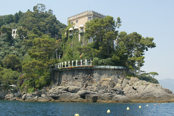 Pier Silvio Berlusconi e Silvia Toffanin bloccati a Portofino per maltempo