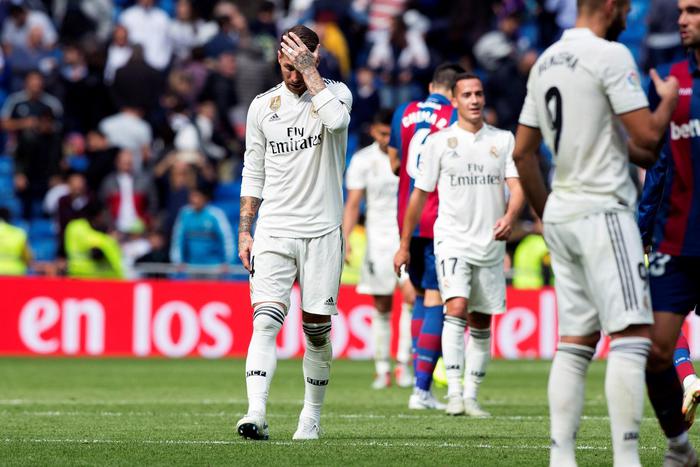 Liga. Real Madrid-Levante 0-1: Lopetegui può saltare anche subito. Poi Conte?