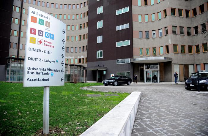 Spina bifida, feto operato nell'utero: al San Raffaele di Milano tecnica mai utilizzata prima in Europa