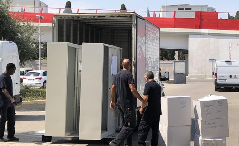 Bari, 17 migranti in un appartamento: la polizia applica la norma anti-tuguri (foto d'archivio Ansa)