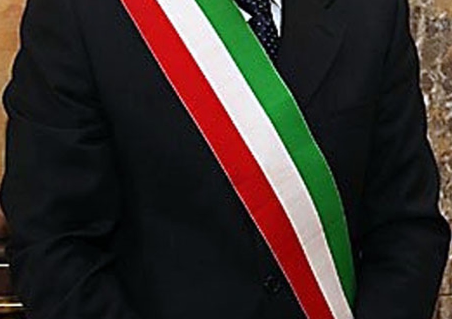 Calabritto, cercasi assessore donna: l'avviso pubblico del sindaco alle prese con le quote rosa