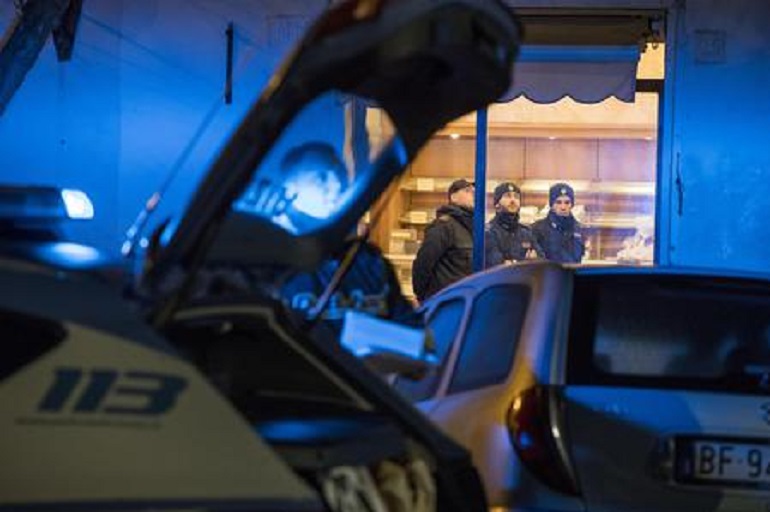 Ostia, sgomberata un'altra casa popolare occupata dal clan Spada (foto Ansa)