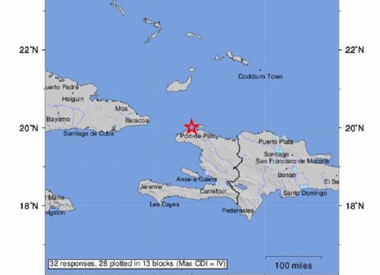 Terremoto Haiti, seconda scossa di magnitudo 5,2. Il bilancio è di 11 morti (foto Ansa)