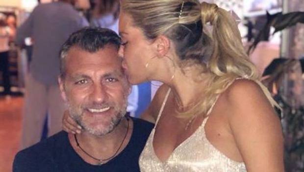 Christian Vieri, gaffe a Verissimo con Silvia Toffanin: "Se mi sposo? E tu?"