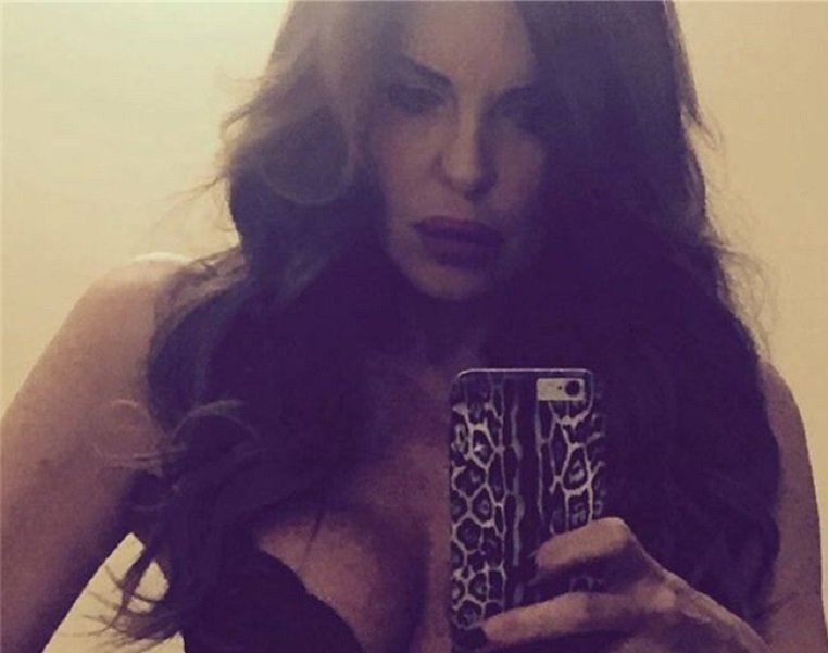 Alba Parietti confessa: "Sono stata vittima di bullismo. Mi prendevano in giro perché..."