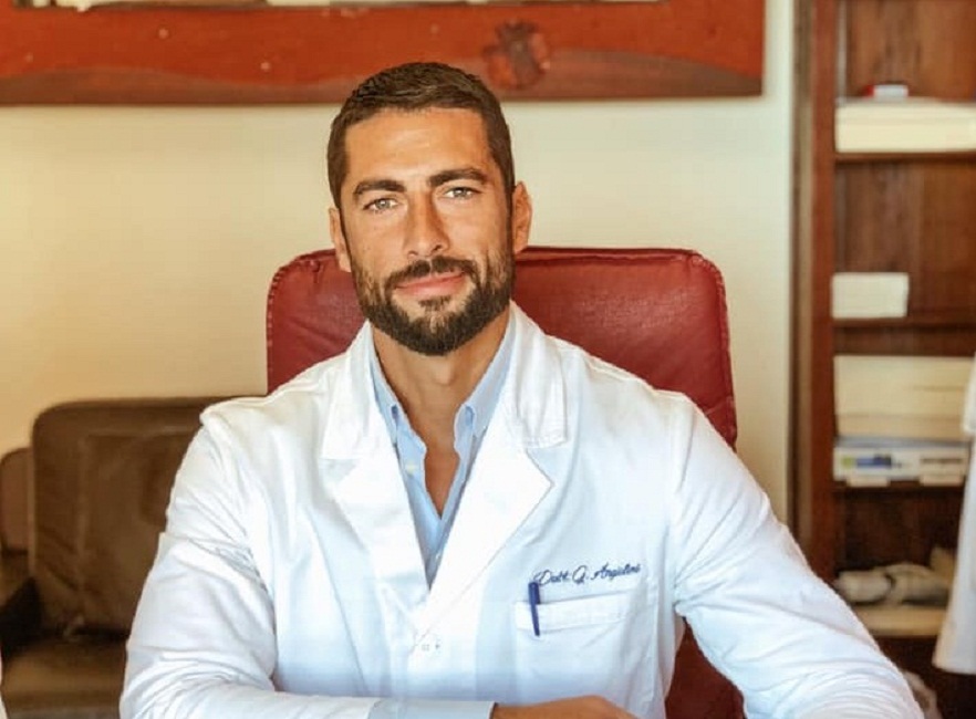 Giovanni Angiolini è il medico più bello d'Italia: "Spero che nessuna si fratturi per venire da me"