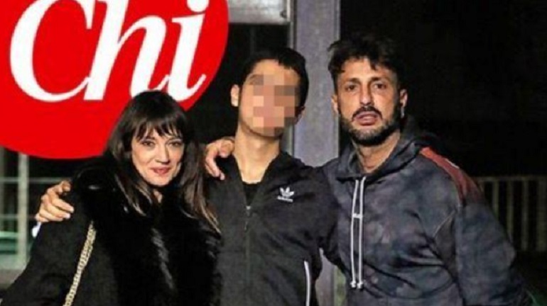 Asia Argento e l'incontro con Carlos, il figlio di Fabrizio Corona: "Abbiamo parlato di filosofia"