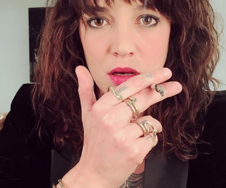 Asia Argento, la madre: "Lei dice troia a me? Sua figlia è stata affidata a me perché..." (foto Instagram)