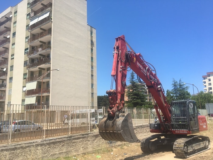 Bari come la "terra dei fuochi": nella palazzina accanto alla ex discarica 21 inquilini morti di tumore