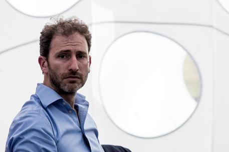 Spread di democrazia alle (5) stelle col vincolo di mandato sogno di Casaleggio (Davide: nella foto) e Di Maio