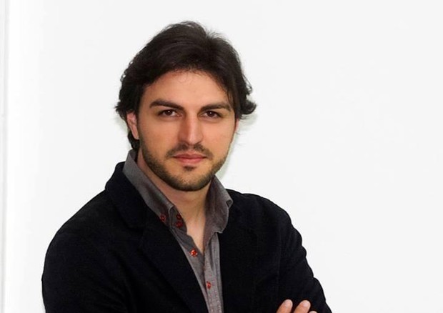 Bagheria: il sindaco M5S compra l'ecomostro a rischio frana