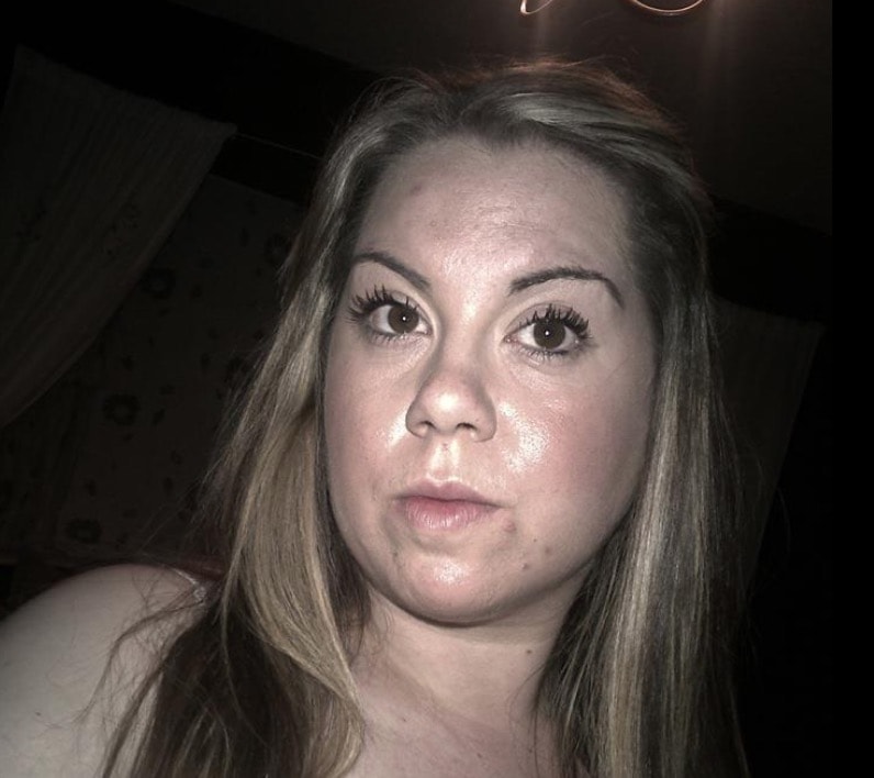 Trova 1 kg di cocaina in un giardino e la spaccia nascondendola in ovetti Kinder